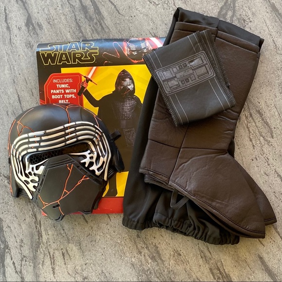 Star Wars Other - Star Wars Kylo Ren Accessories Play Set Medium